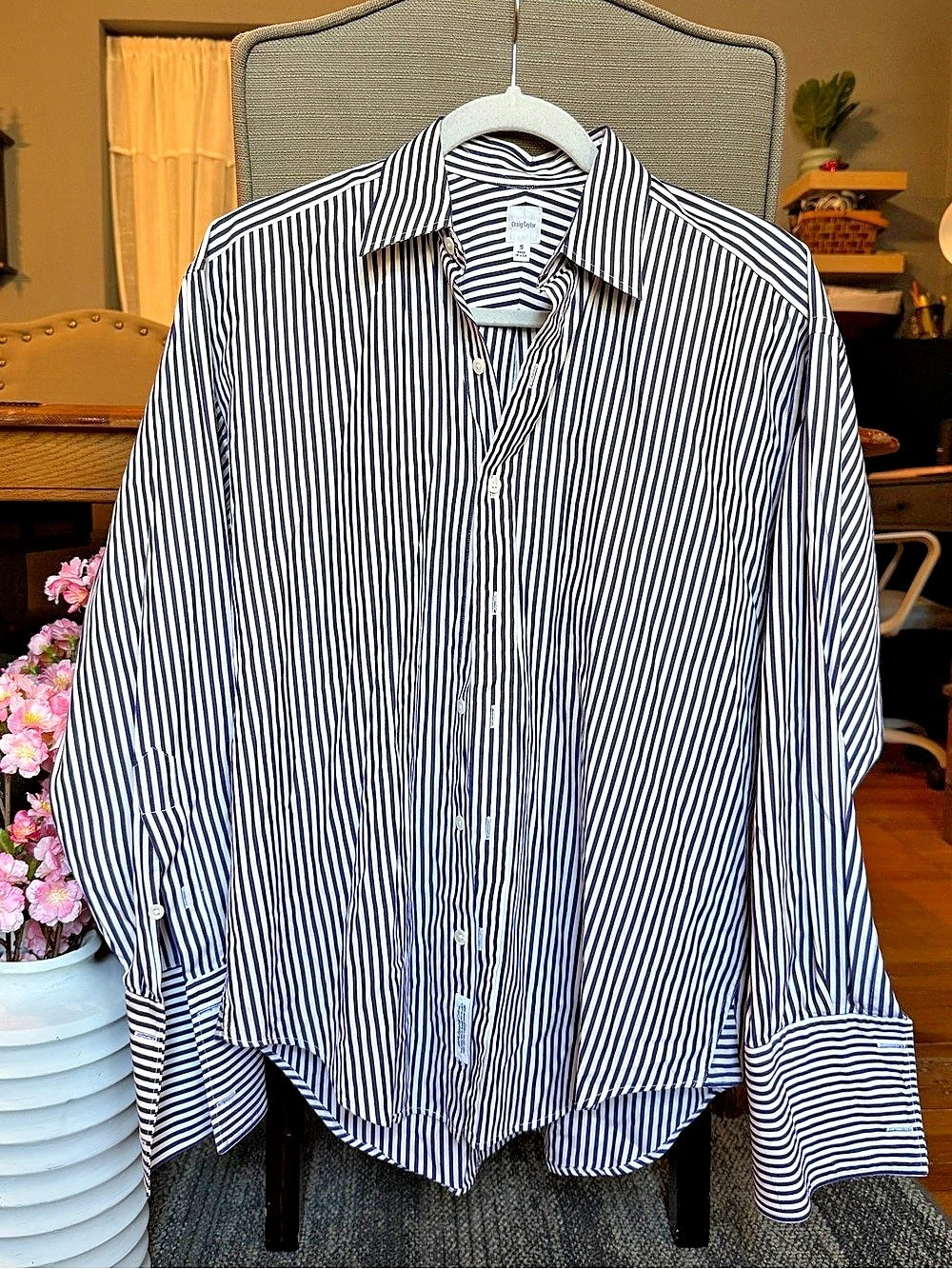 Craig Taylor Luxury Women's Blue & White Striped 100% Egyptian Cotton Button-Dow